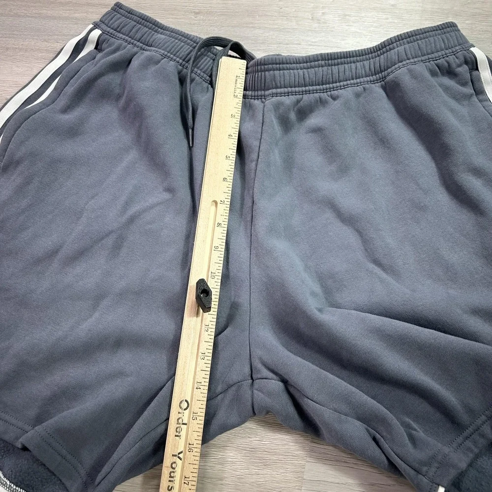 Adidas Tiro 23 Shorts Mens 2XL Gray Essentials Fleece 3‎ Stripes Athletic Sweat